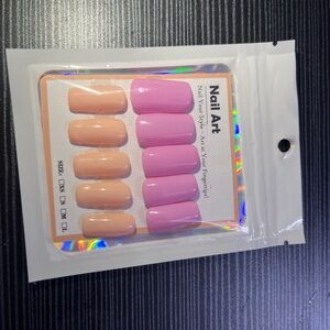Nail Art Press-On Nails - Pink and Peach